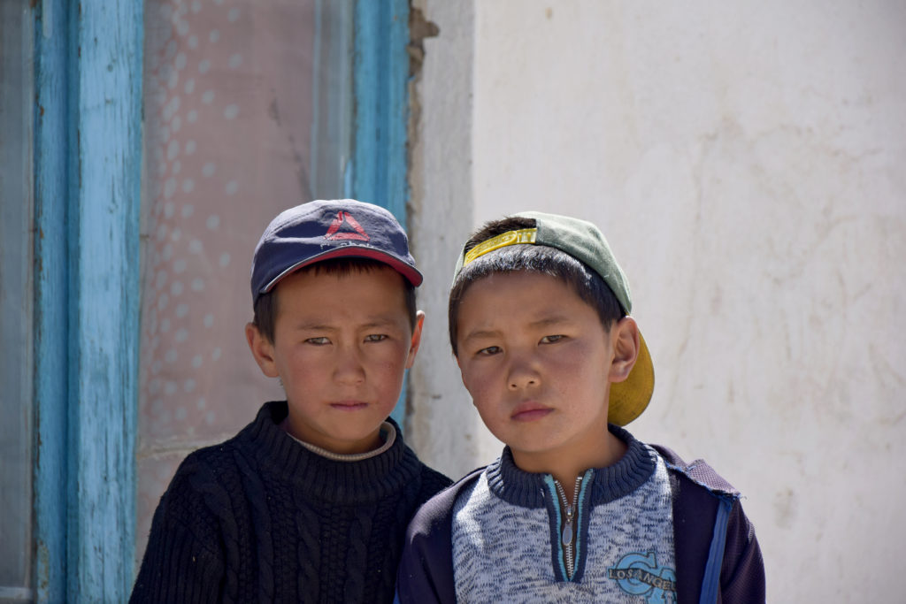 Kirgiskie dzieci, Pamir Highway