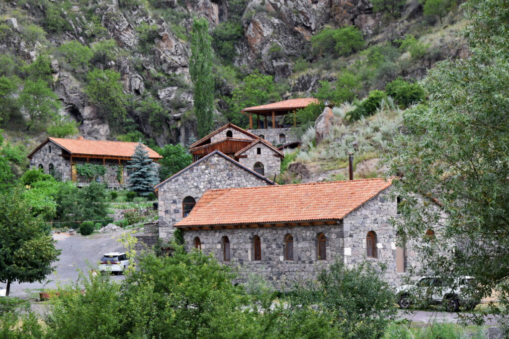 Zabudowania klasztoru "Upper Vardzia". Gruzja, Samcche-Dżewachetia